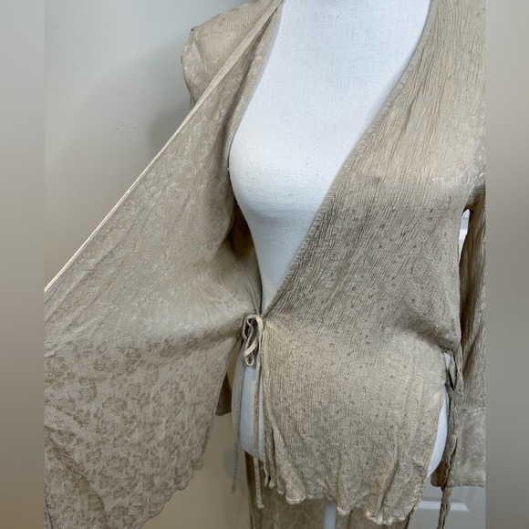 ZARA BASIC COLLECTION JACQUARD ASYMMETRIC KIMONO WRAP BOOUSE SIZE L - Picture 8 of 10